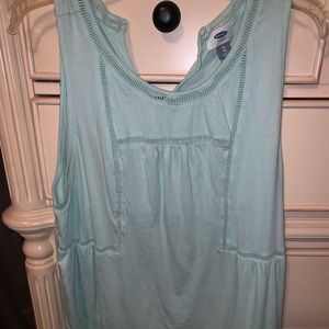 Old navy size large tank